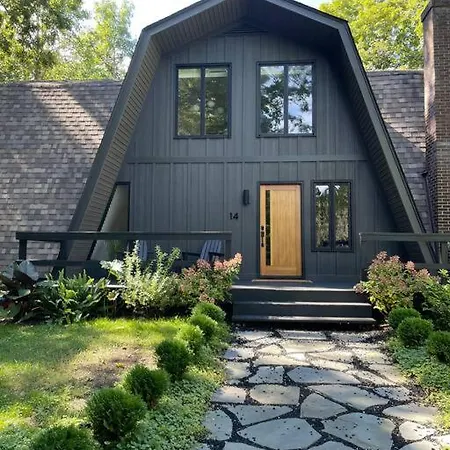The Juniper House Near Poughkeepsie & New Paltz Villa